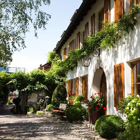 Und Gutsgaststätte Rappenhof 3*