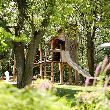 Und Gutsgaststaette Rappenhof 3*